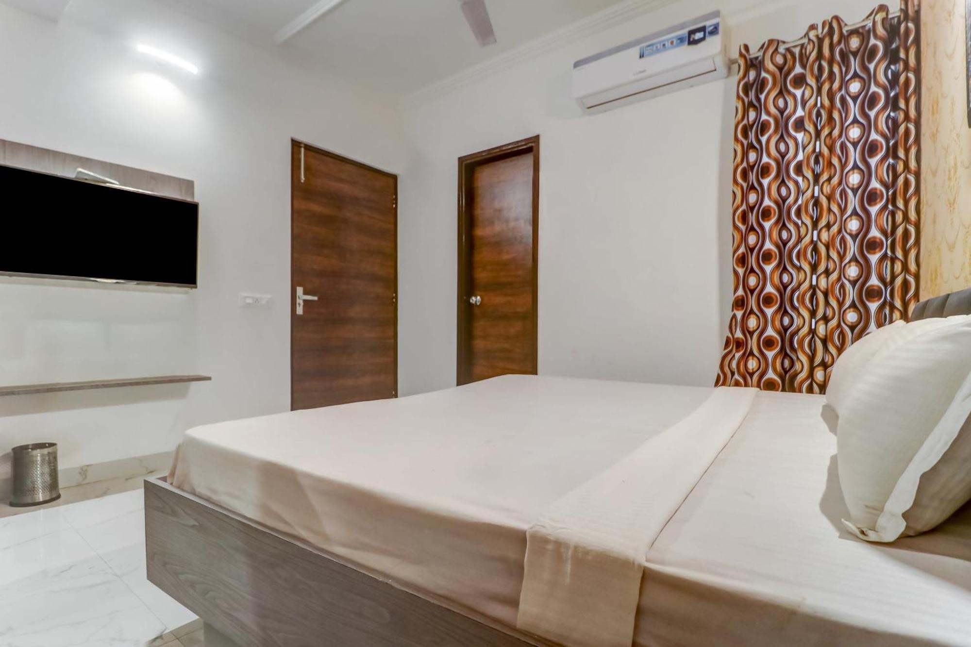 Hotel Townhouse à Ludhiana Extérieur photo