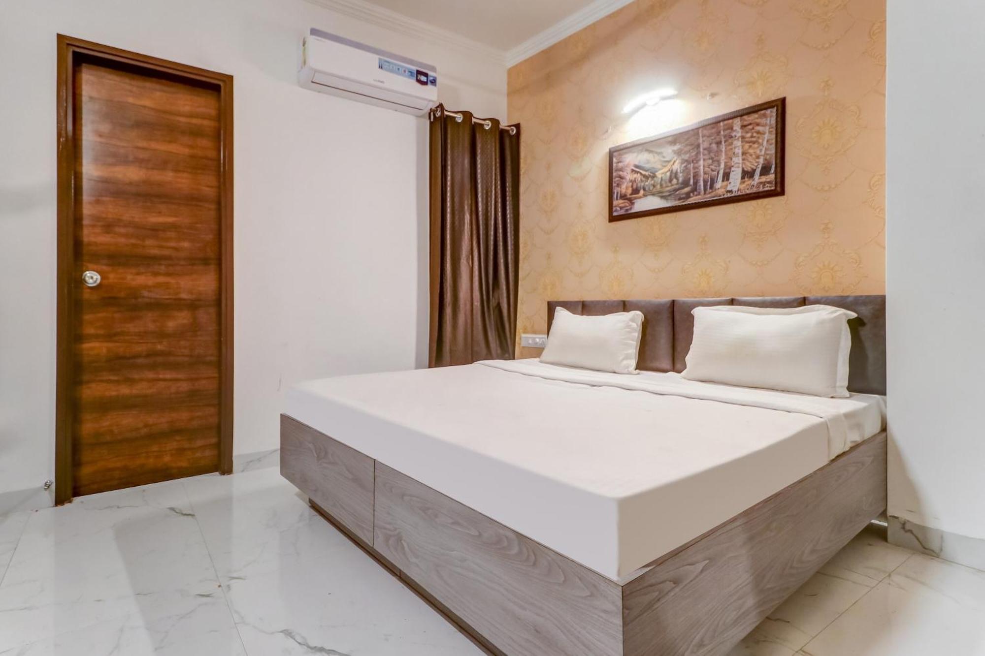 Hotel Townhouse à Ludhiana Extérieur photo
